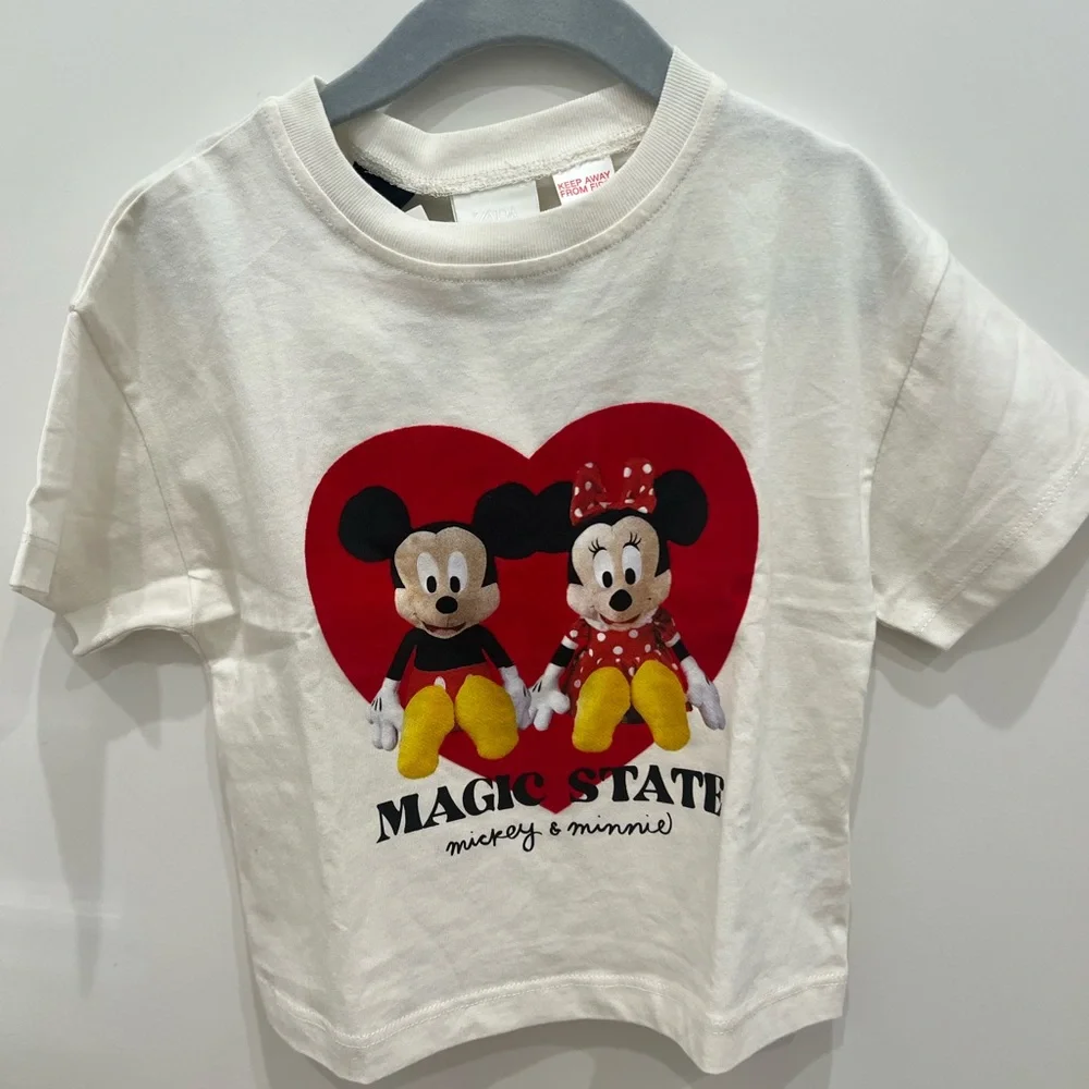 Zara White Tee with Mickey & Minnie Red Heart - Picture 6 of 8